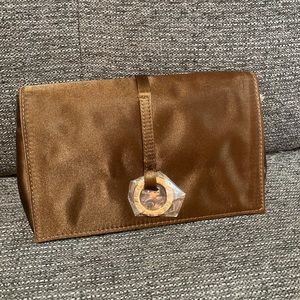 NWT Emirates Bvlgari toiletry/makeup bag. Logo zipper detail. Attached mirror.